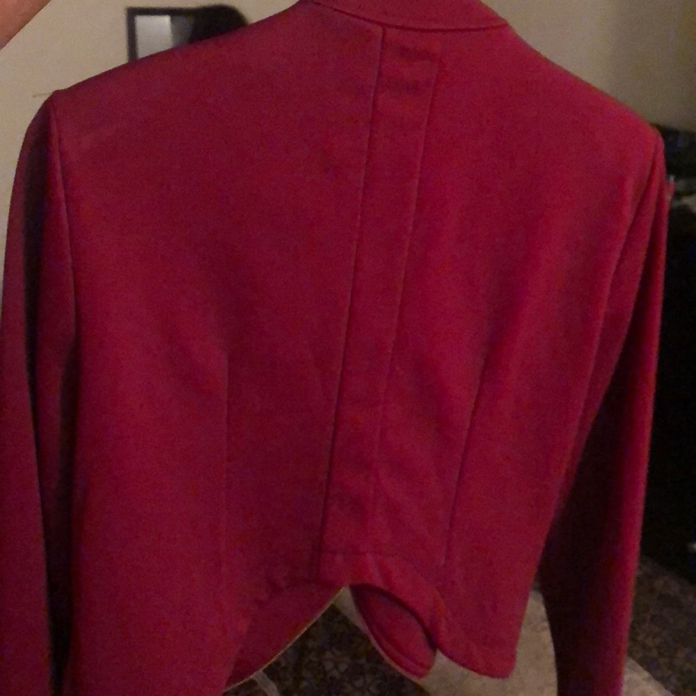Red jacket - Picture 3 of 3
